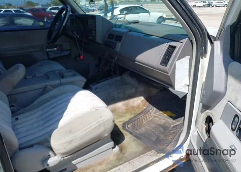 1994 Chevrolet Blazer K1500 из США, поврежденный, VIN 1GNEK18K4RJ367025